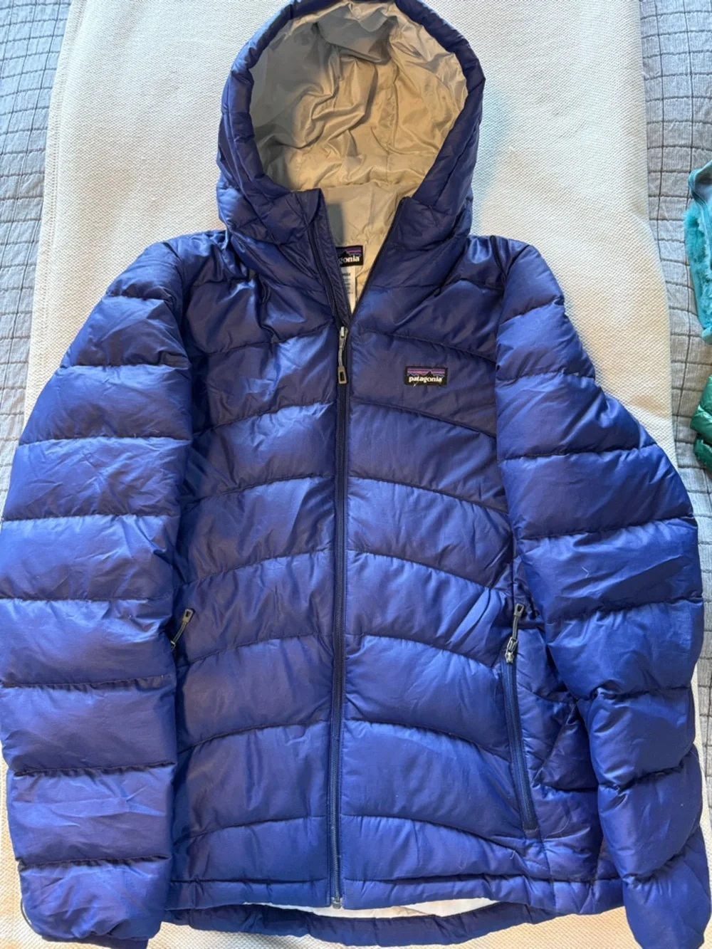 Patagonia women’s down jacket - Picture 1 of 5